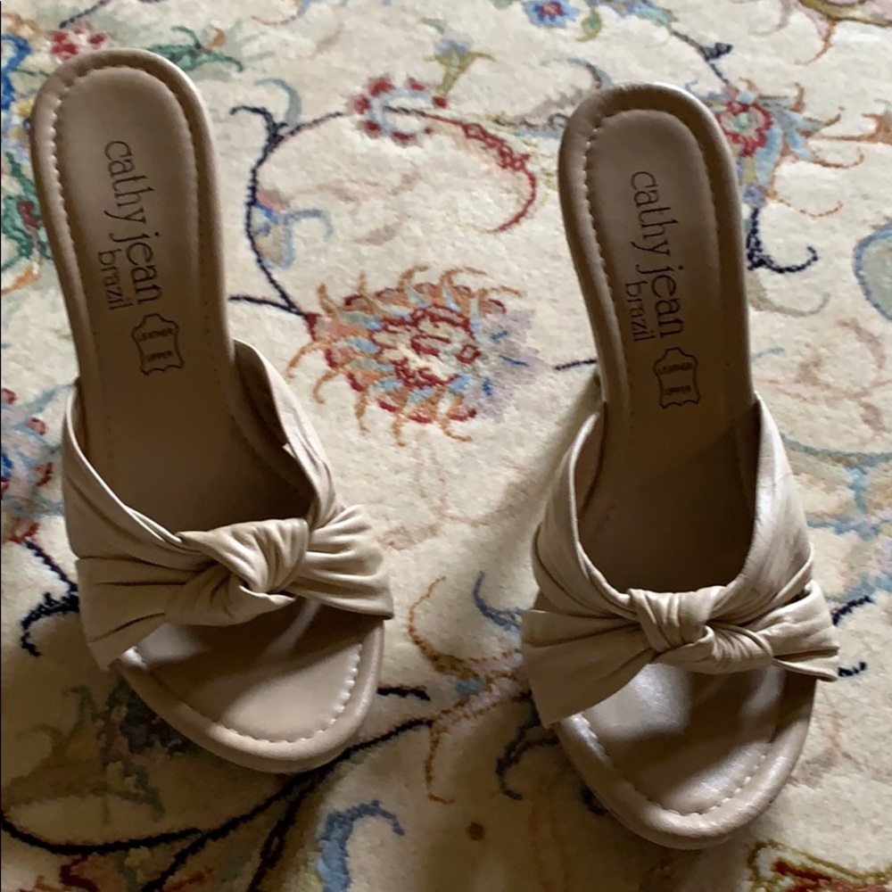 Sale ❗️Cathy Jean Heels